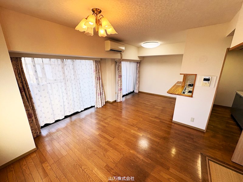 千葉県八千代市勝田台１丁目 内観写真（リビング）