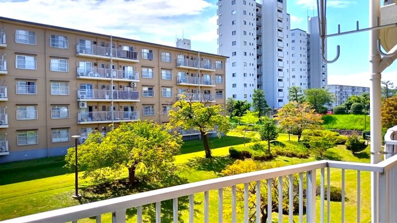 落合団地4-2 現地写真（バルコニー）