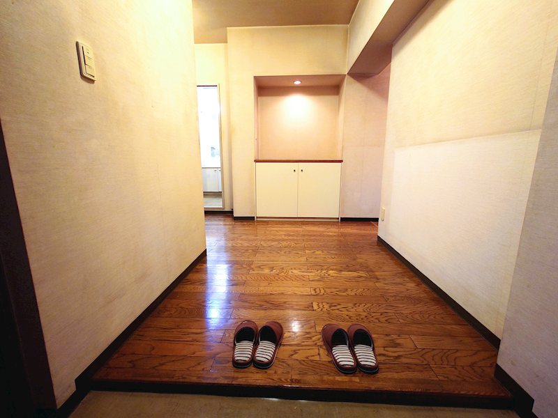 うらわイーストシティみずき街 現地写真（玄関）