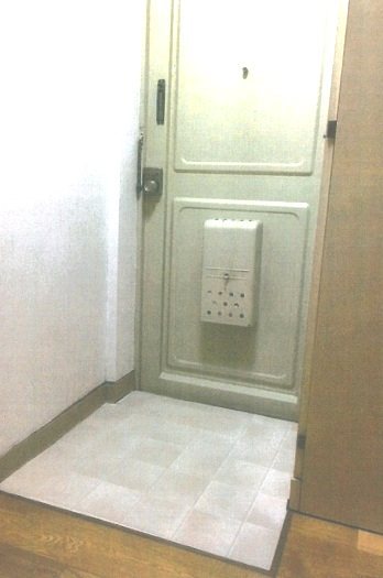 金杉台住宅（2丁目） 現地写真（玄関）