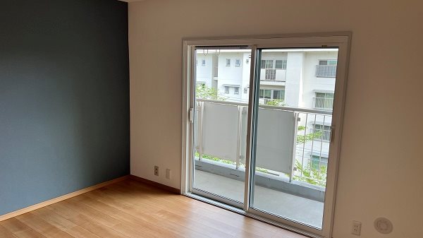 鳶尾団地24街区 内観写真（リビング以外の居室）