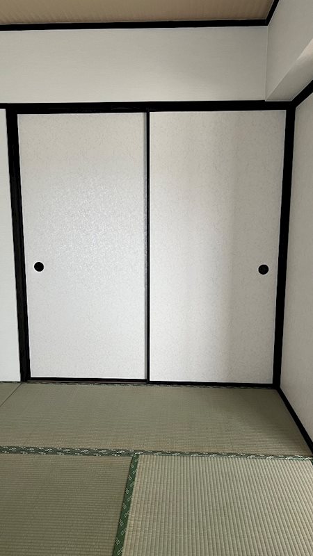 鳶尾団地24街区 内観写真（収納）