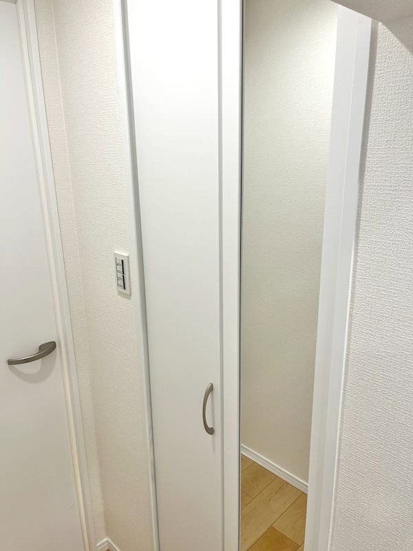 高洲二丁目住宅 現地写真（玄関）