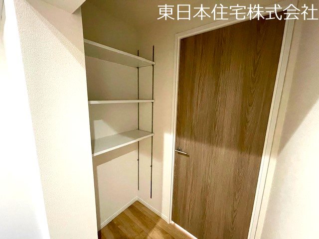 上郷西ヶ谷ハイツ13号棟 内観写真（収納）