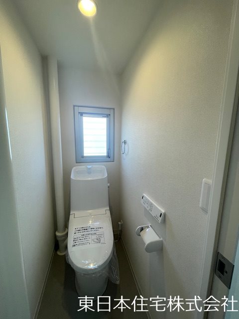 上郷西ヶ谷ハイツ13号棟 内観写真（トイレ）