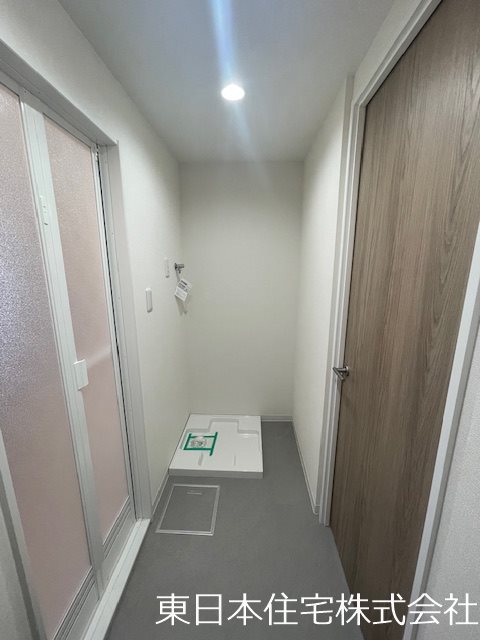上郷西ヶ谷ハイツ13号棟 内観写真（洗面台・洗面所）