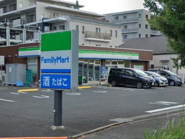 セカンドアベニュー木刈 コンビニ