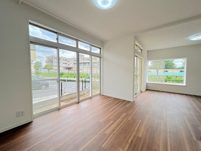 上尾市弁財1丁目中古戸建 内観写真（リビング）