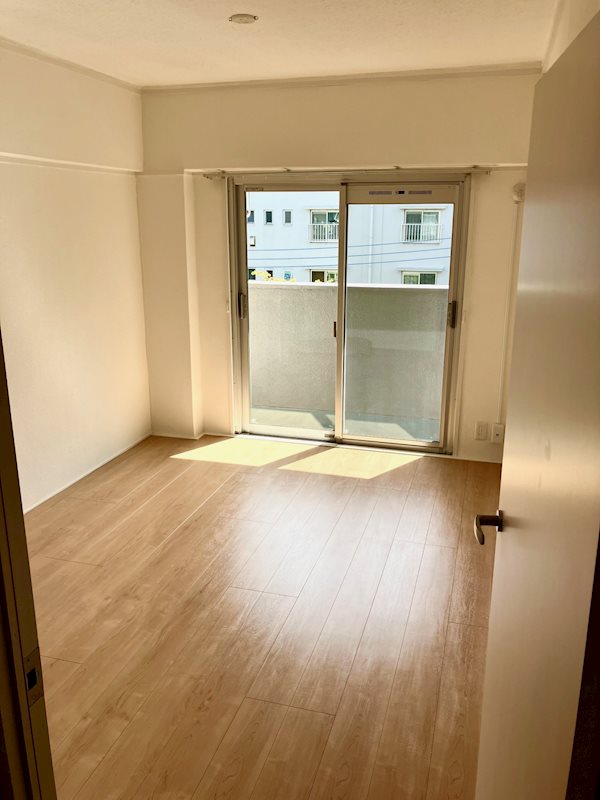 新栄町団地 内観写真（子供部屋）