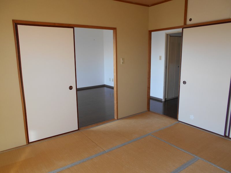 ベリアス西六番街 内観写真（リビング以外の居室）