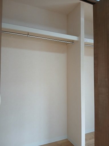 高津団地5街区（高津） 内観写真（収納）
