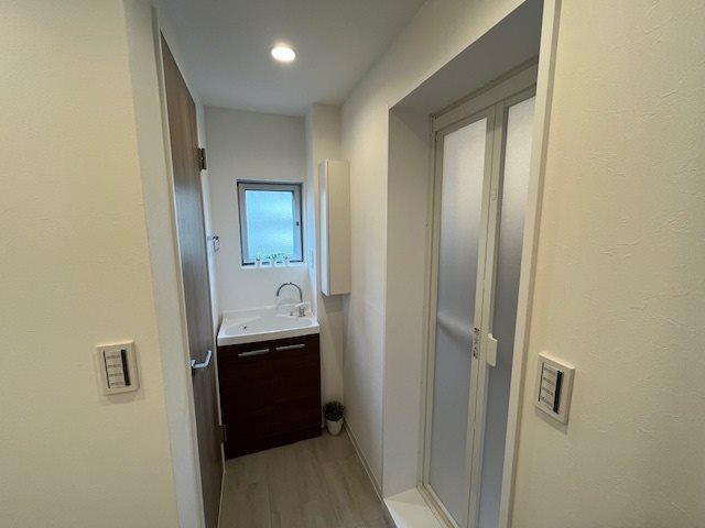 六ッ川台団地1街区5号棟 内観写真（洗面台・洗面所）
