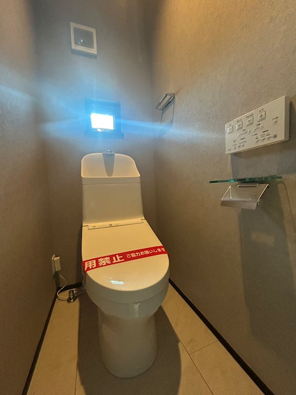 川崎市麻生区下麻生２丁目中古戸建 内観写真（トイレ）