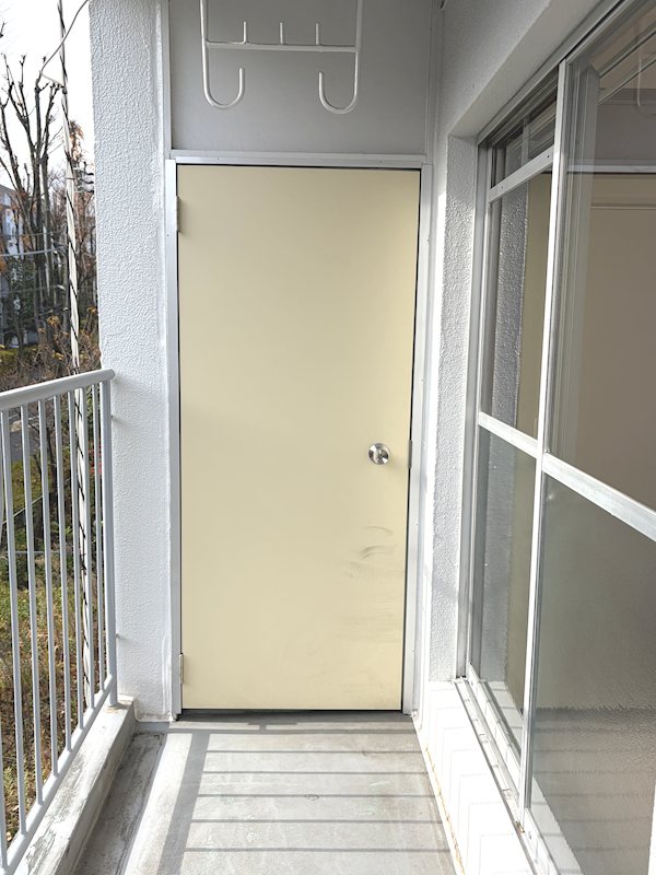 宮前平グリーンハイツ15号棟 現地写真（バルコニー）