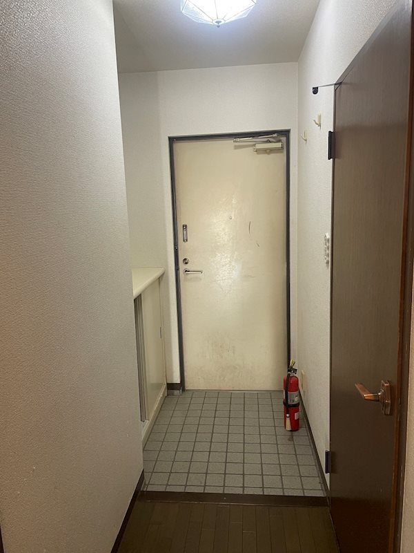 サンセレクト吹上 現地写真（玄関）