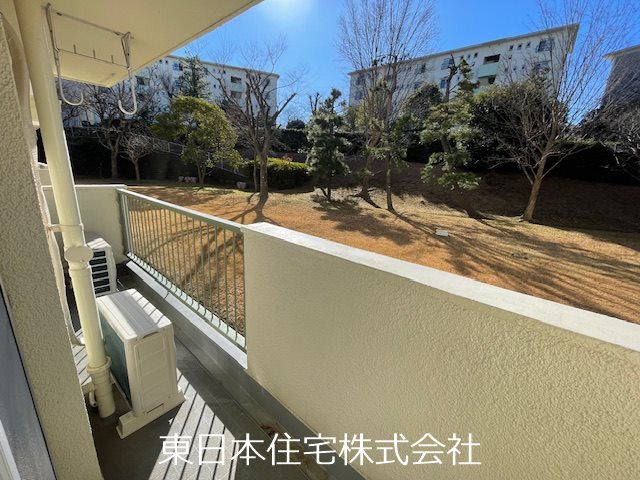 港南台めじろ団地16号棟 現地写真（バルコニー）