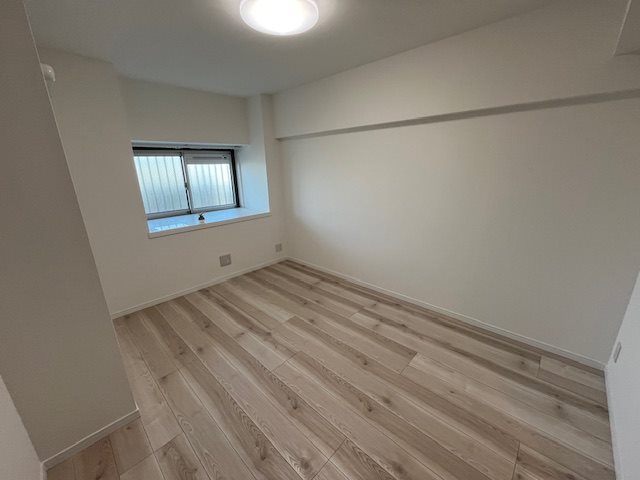 野庭団地604-1号棟 内観写真（リビング以外の居室）