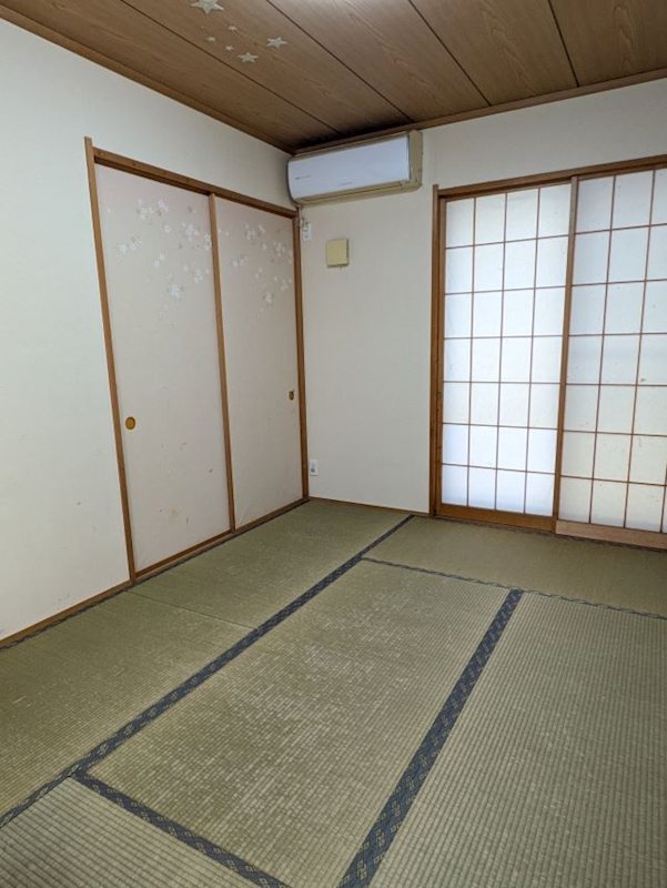 秋山中古戸建 内観写真（リビング以外の居室）