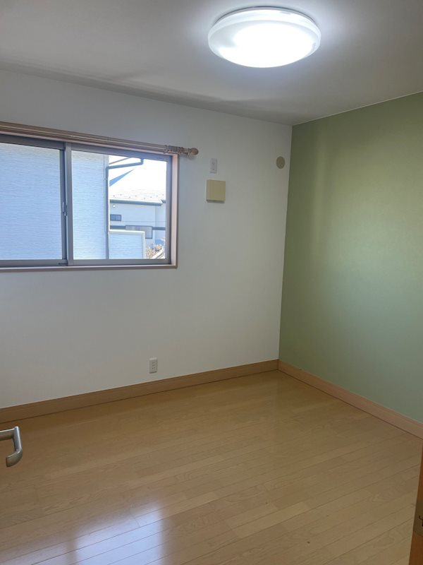 鴻巣市宮地5丁目中古戸建 内観写真（リビング以外の居室）