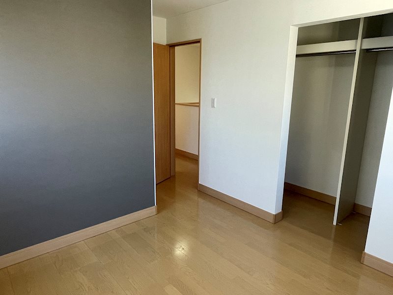 鴻巣市宮地5丁目中古戸建 内観写真（リビング以外の居室）