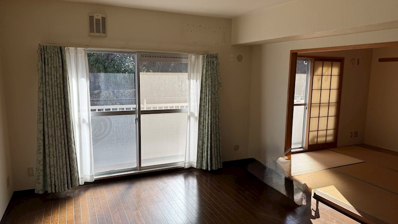 ベルフラワーズ大住台 内観写真（リビング）