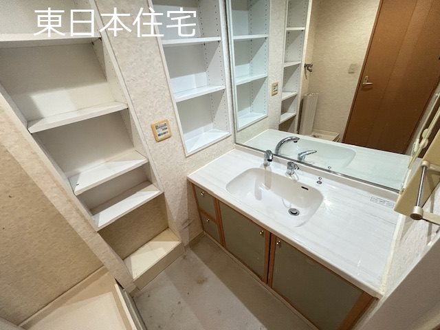 ウェルガーデン 内観写真（洗面台・洗面所）
