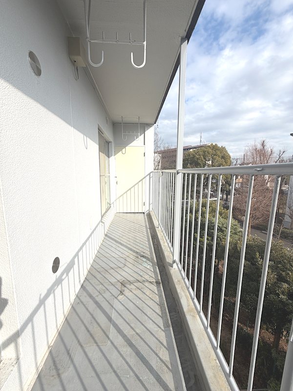 宮前平グリーンハイツ48号棟 現地写真（バルコニー）