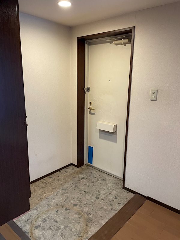 ガーデンストリーム鴻巣 現地写真（玄関）