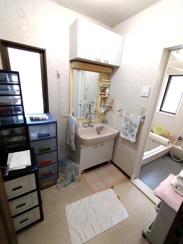 戸建　池の上3丁目 内観写真（洗面台・洗面所）