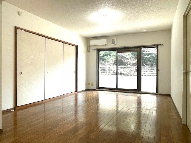 磯子杉田台第一団地 内観写真（リビング）