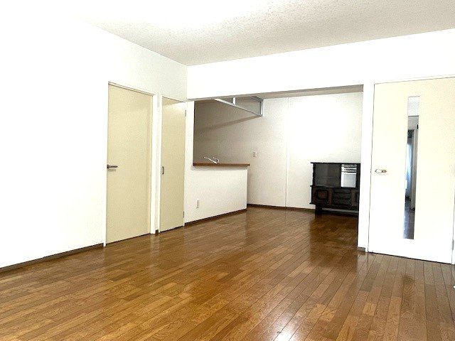 磯子杉田台第一団地 内観写真（リビング）