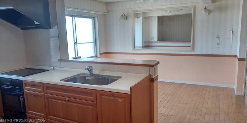 厚木市下荻野診療所兼住宅 内観写真（キッチン）