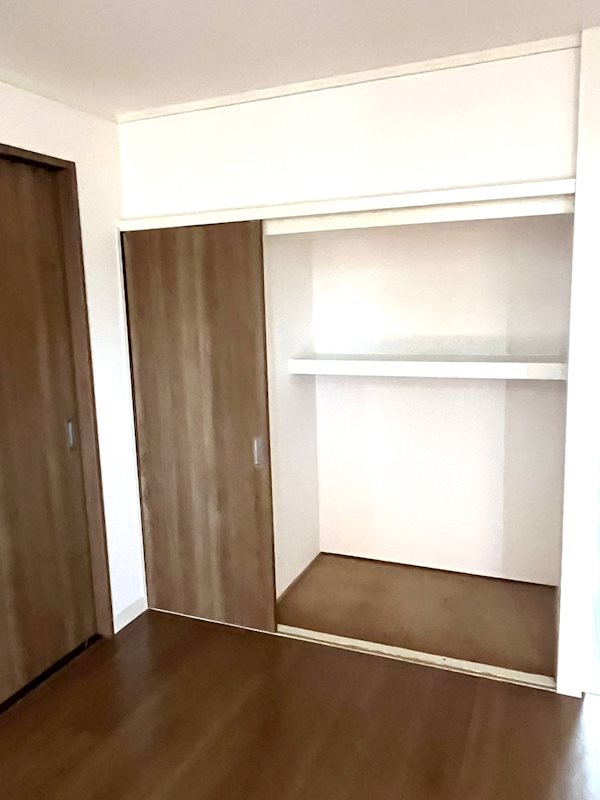 野火止団地 内観写真（収納）