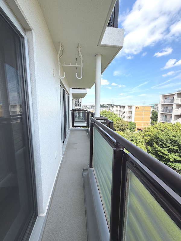 すすき野第2団地4街区11号棟 現地写真（バルコニー）