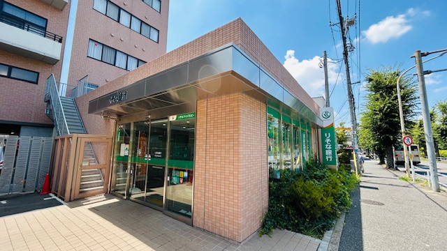 滝山団地2街区 銀行