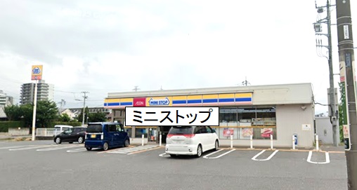 原山レジデンス コンビニ