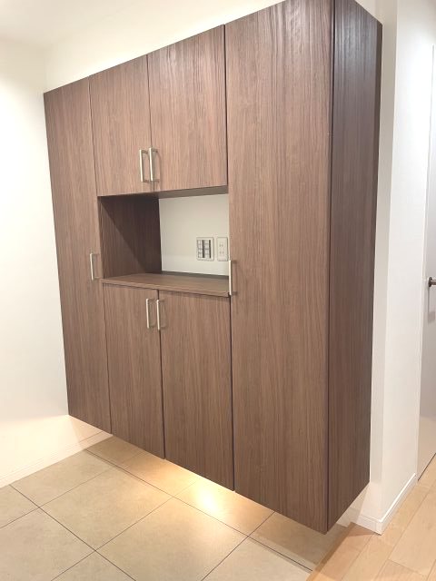 シティ能見台ふれあいの街C棟 現地写真（玄関）