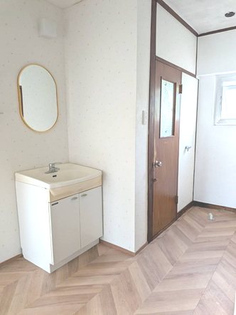 新栄町団地 内観写真（洗面台・洗面所）