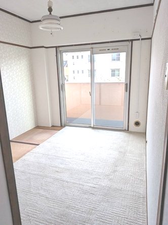 新栄町団地 内観写真（リビング以外の居室）