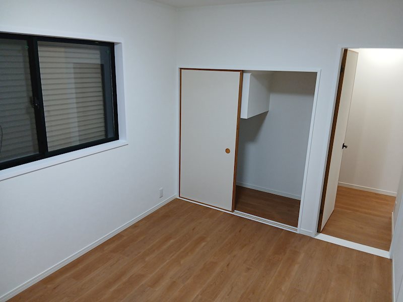 柏市柏中古戸建  内観写真（収納）