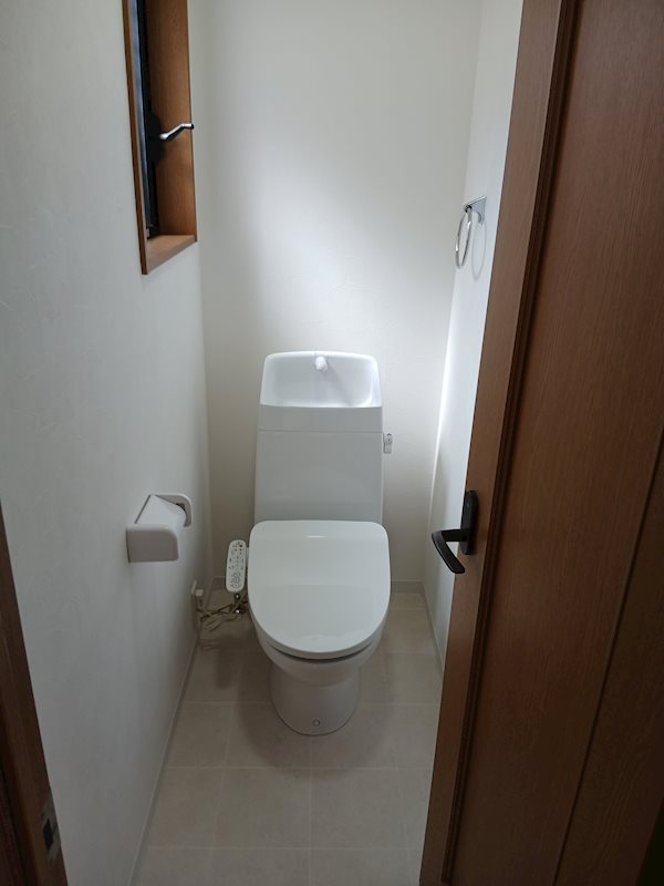 柏市柏中古戸建  内観写真（トイレ）