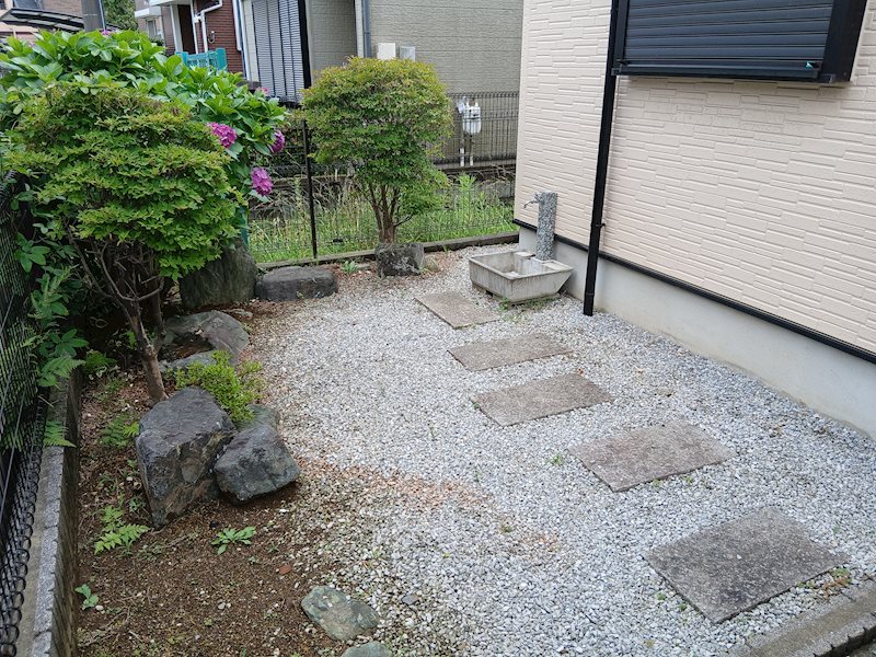 柏市柏中古戸建  現地写真（庭）