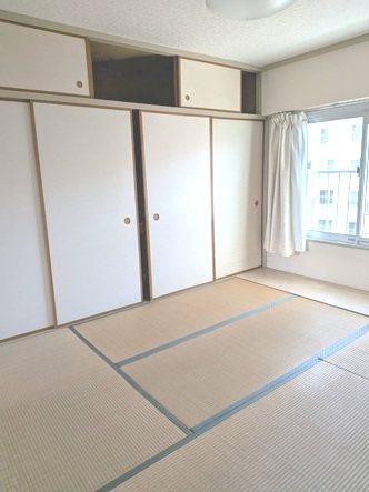 新栄町団地 内観写真（リビング以外の居室）