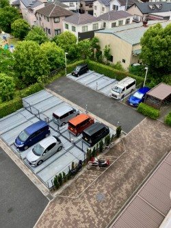 アミティ草加 共用部写真（駐車場）