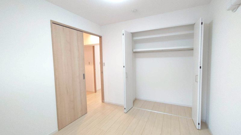 東建検見川マンションB棟 内観写真（リビング以外の居室）