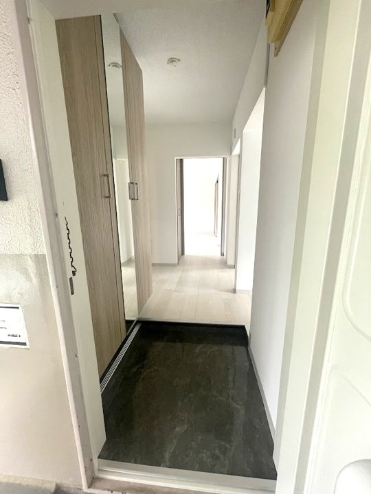 竹山団地2405号棟 現地写真（玄関）