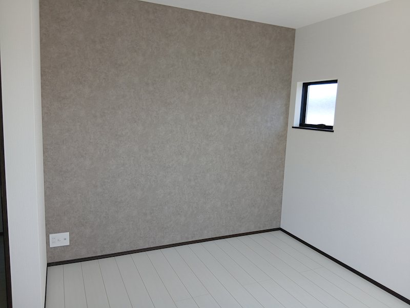 久喜市上町中古戸建 内観写真（リビング以外の居室）