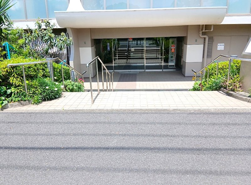 ソフトタウン行徳A棟 共用部写真（エントランス）