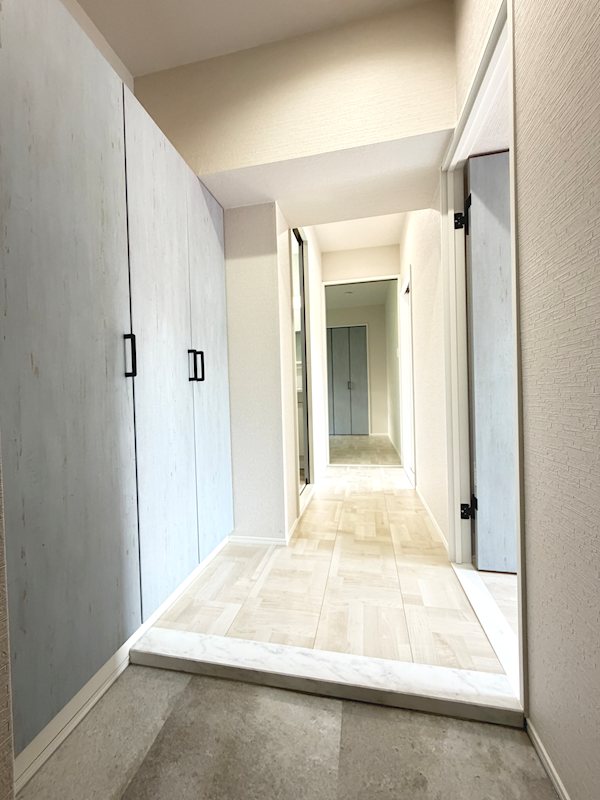 麻生台団地23号棟 現地写真（玄関）