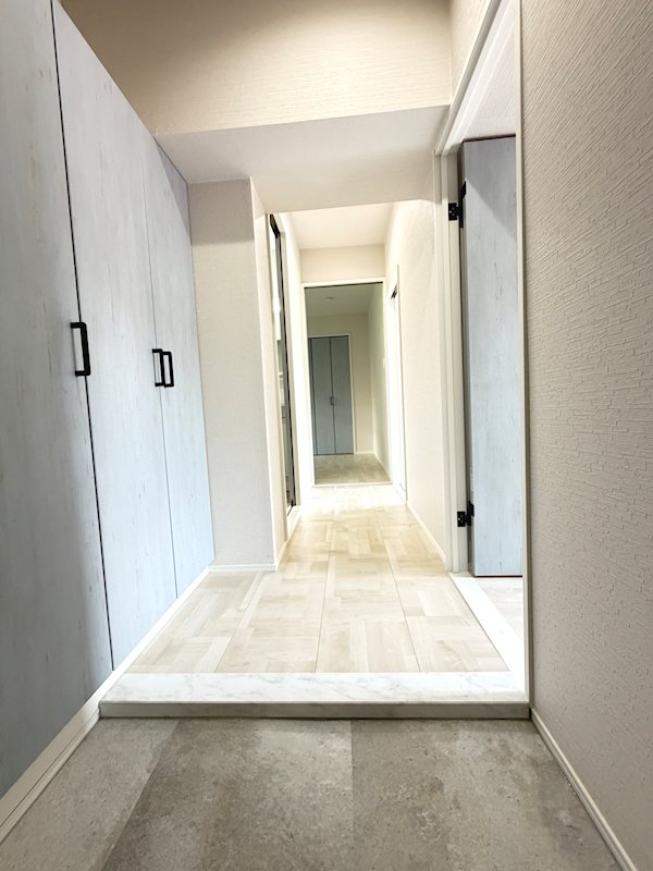 麻生台団地23号棟 現地写真（玄関）
